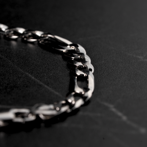 brățară în zale model cartier